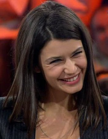 Beren Saat Beren Saat