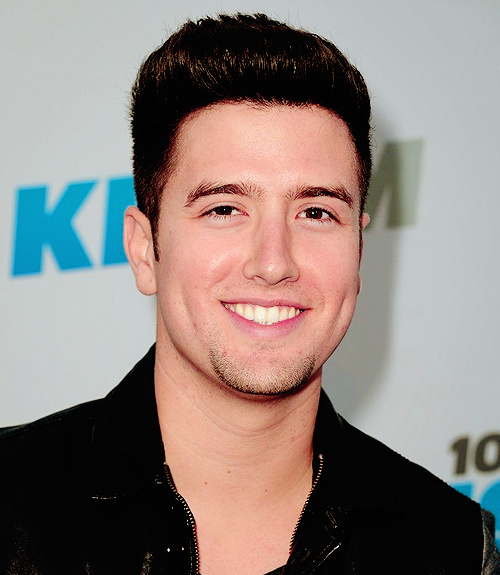 Logan Henderson