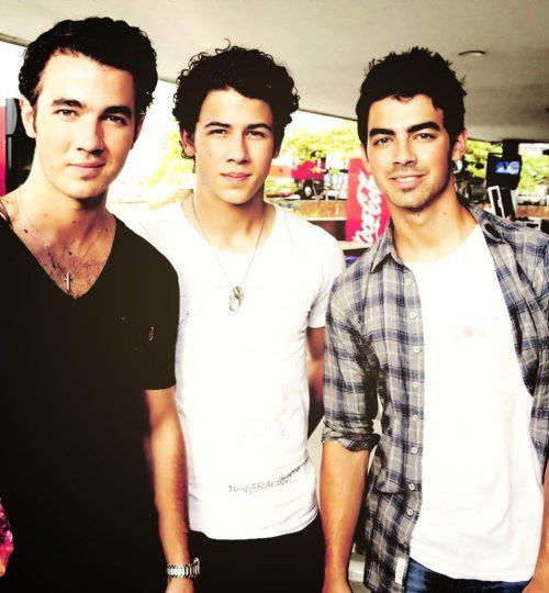 Jonas Brothers