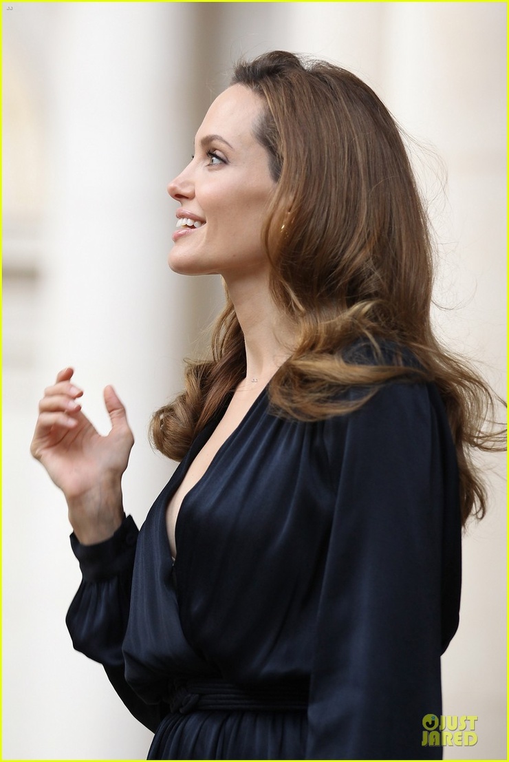 Angelina Jolie Angelina Jolie