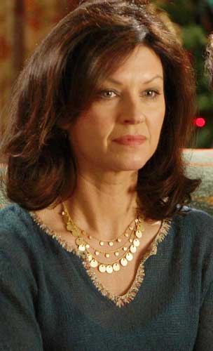 Wendy Crewson Images