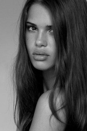 Zoe Aggeliki image