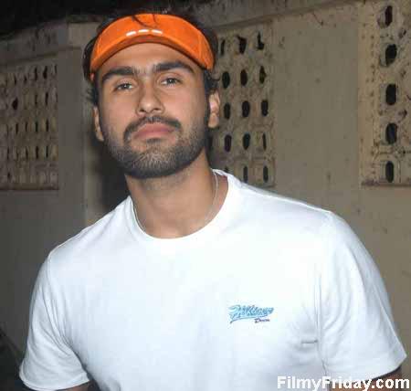 Arya Babbar