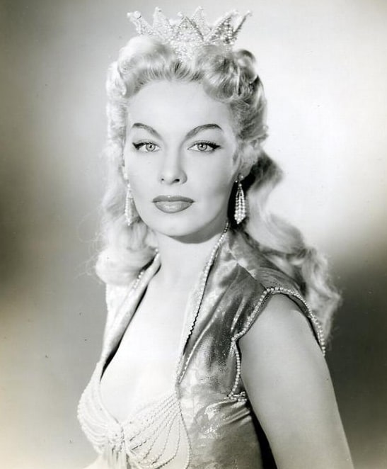 Lili St. Cyr