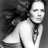 Liv Ullmann