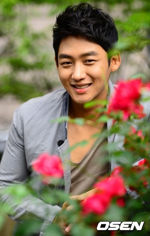 Tae-Sung Lee