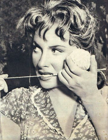 Gina Lollobrigida