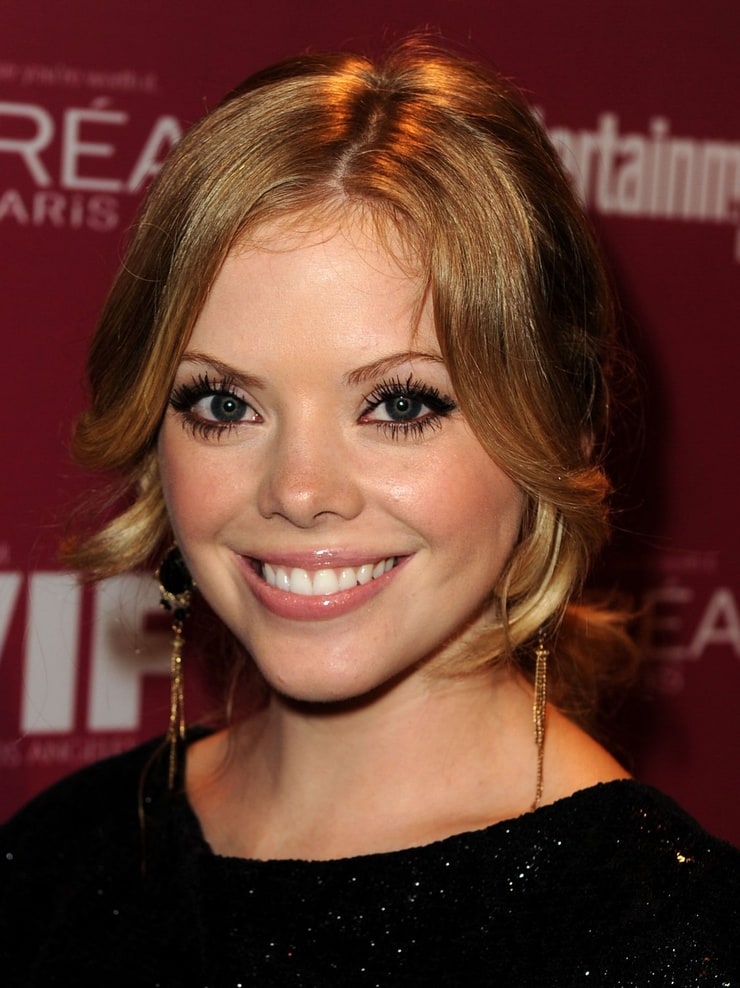 Dreama Walker