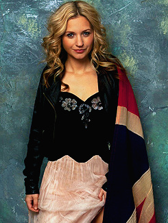 Vanessa Ray