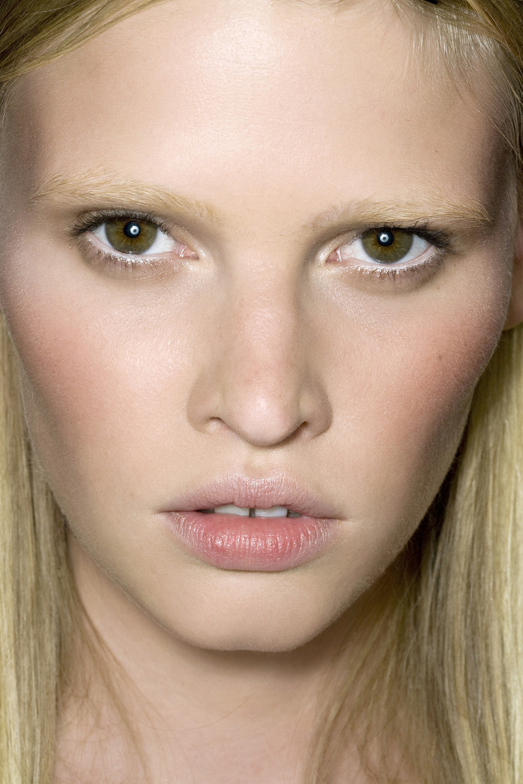 Lara Stone