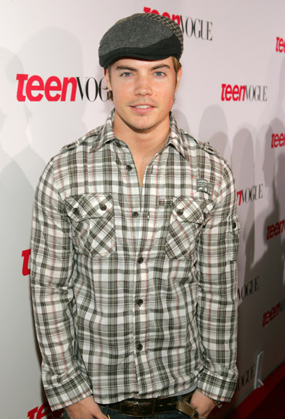 Josh Henderson