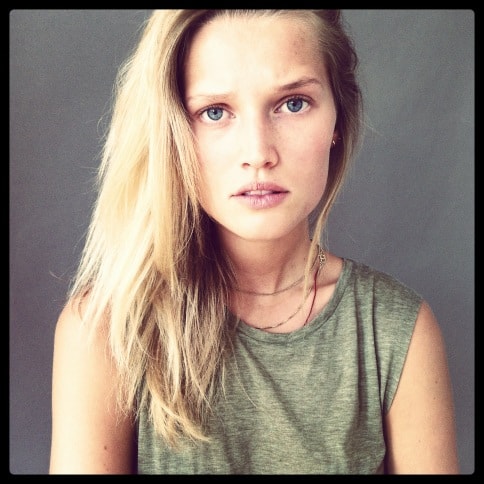 Toni Garrn Toni Garrn