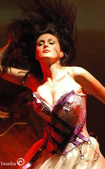 Sharon den Adel