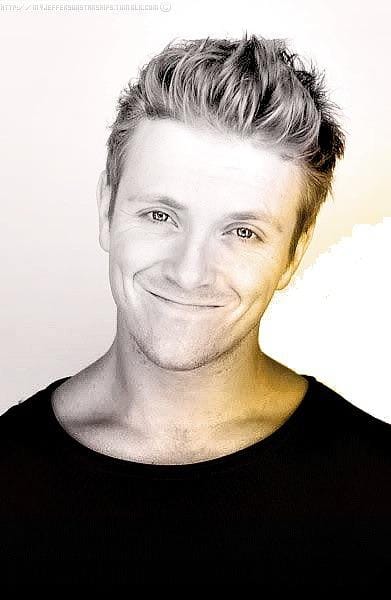 Charlie Bewley