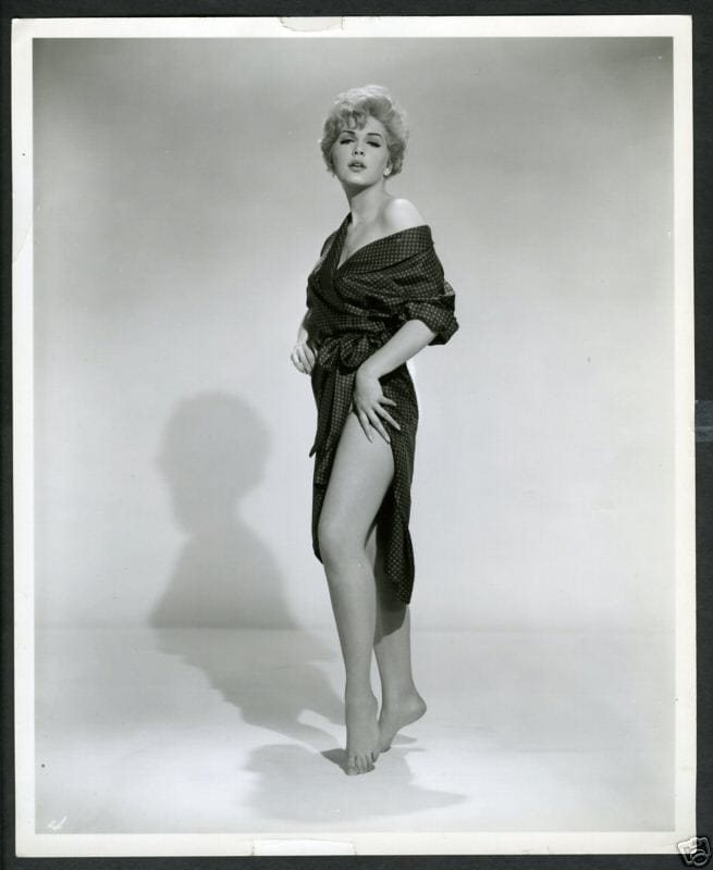 Stella Stevens