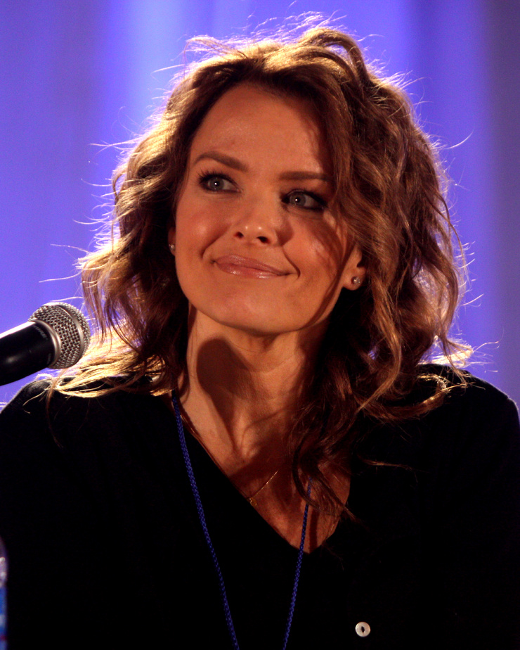 Dina Meyer Dina Meyer