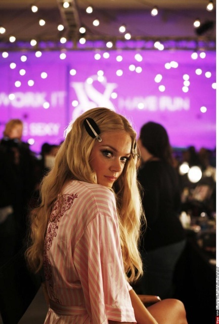 Lindsay Ellingson Lindsay Ellingson