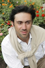 Emmanuel Mouret
