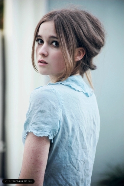 Alice Englert