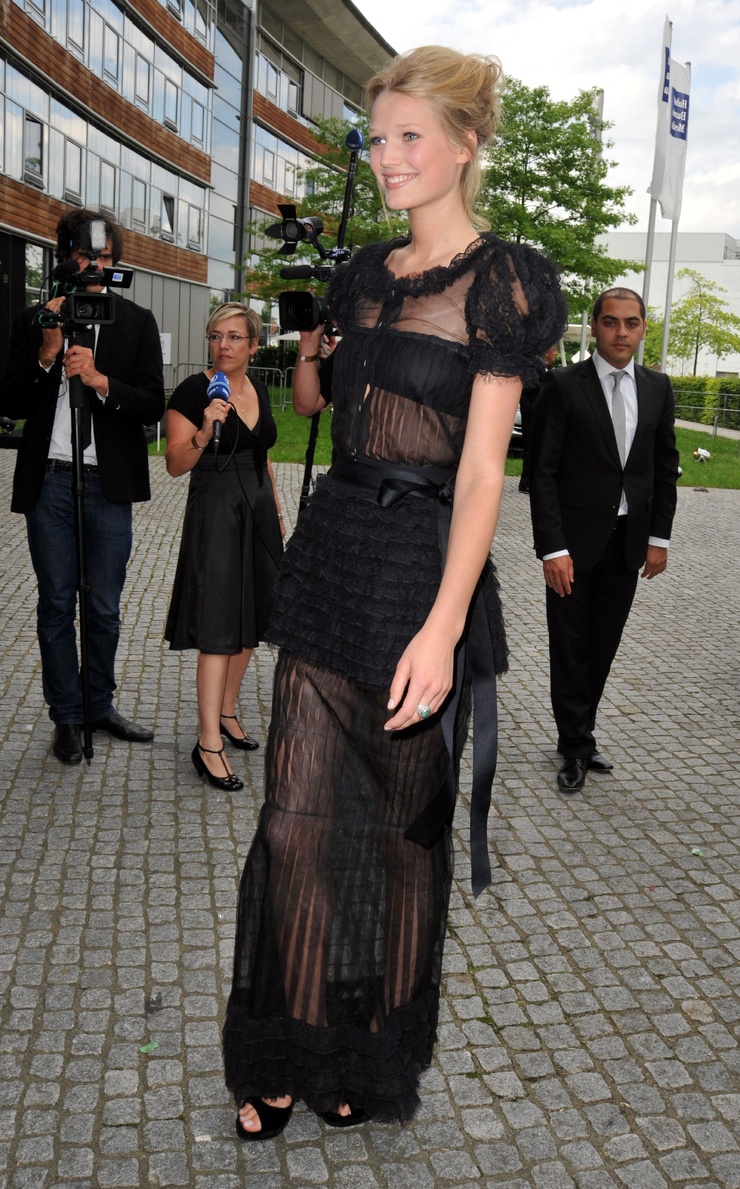Toni Garrn