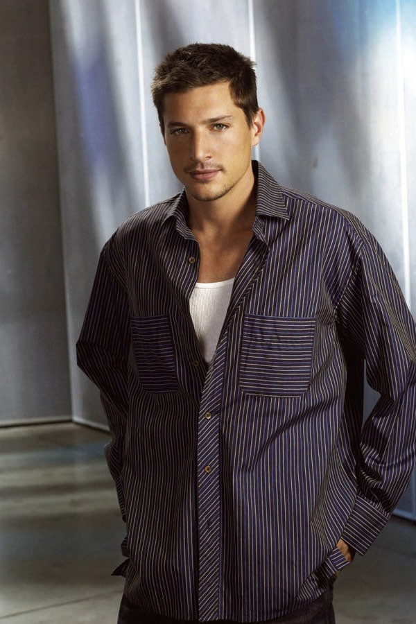 Simon Rex