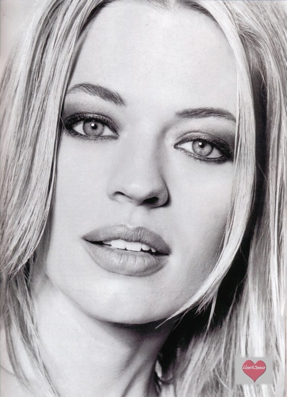 Jeri Ryan