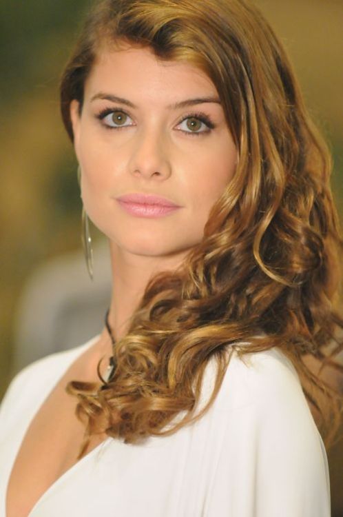 Alinne Moraes Alinne Moraes