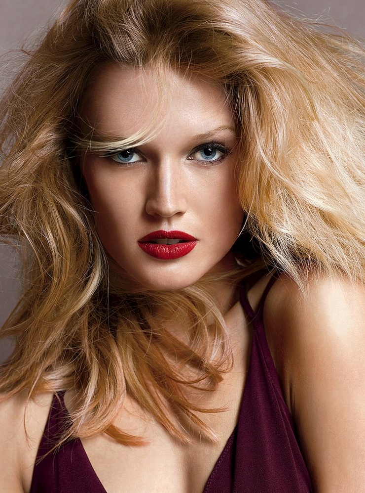 Toni Garrn Toni Garrn