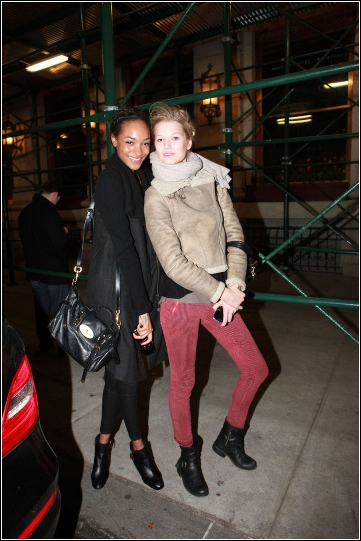Toni Garrn Toni Garrn