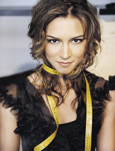 Samaire Armstrong Samaire Armstrong