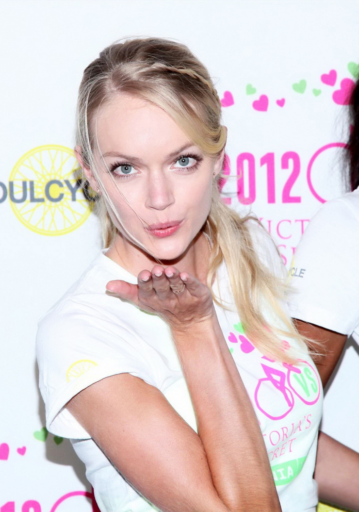Lindsay Ellingson Lindsay Ellingson