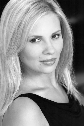 Anya Garnis