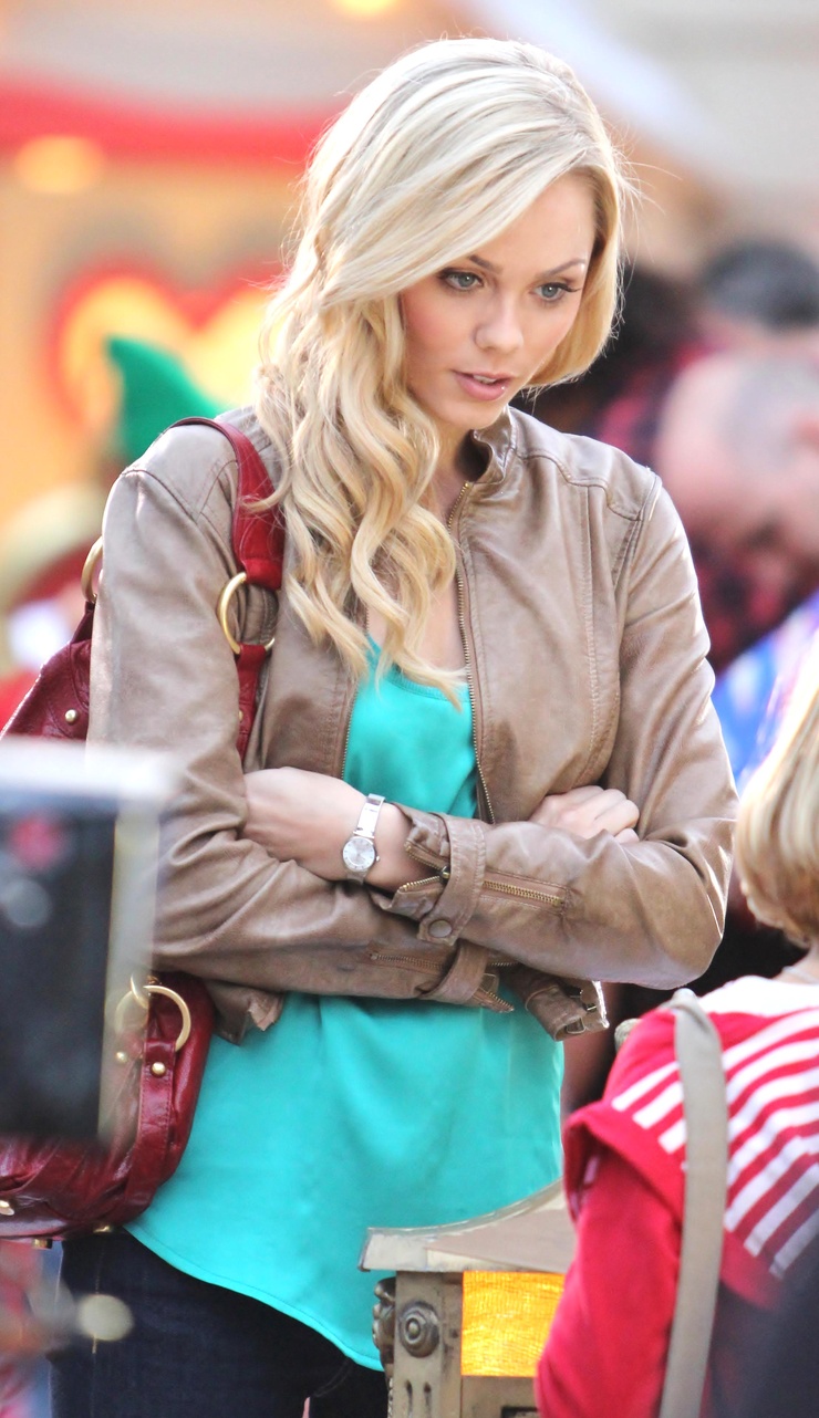 Laura Vandervoort Laura Vandervoort