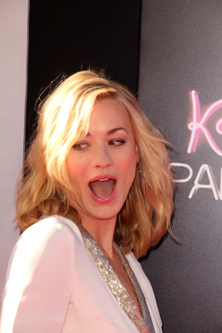Yvonne Strahovski Yvonne Strahovski