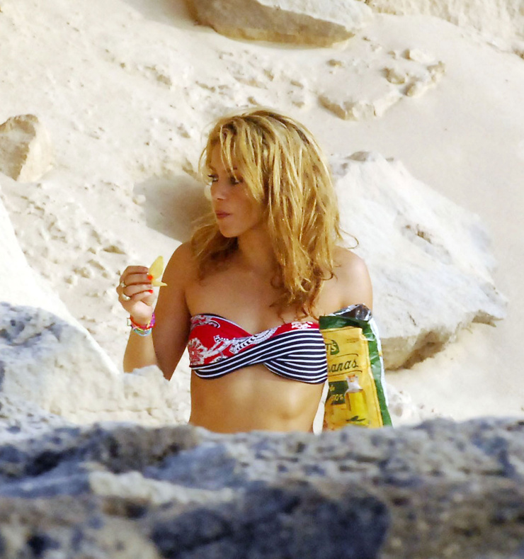 Shakira Shakira