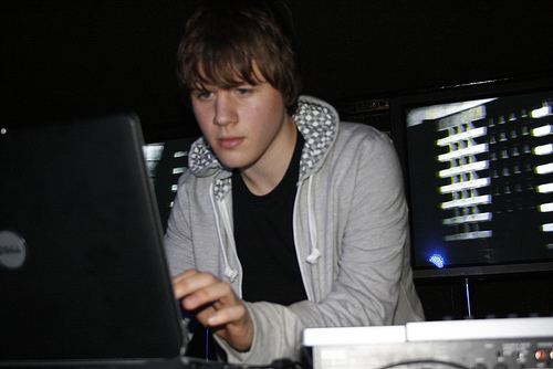 iTAL tEK