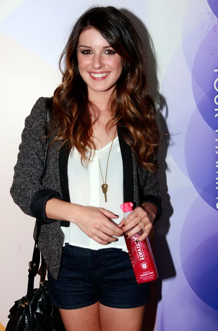 Shenae Grimes Shenae Grimes