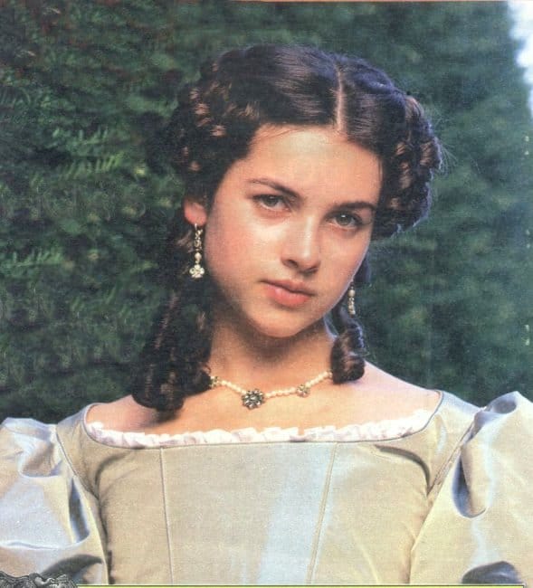 Amelia Warner