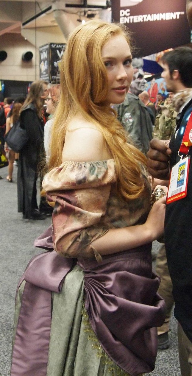 Molly C. Quinn