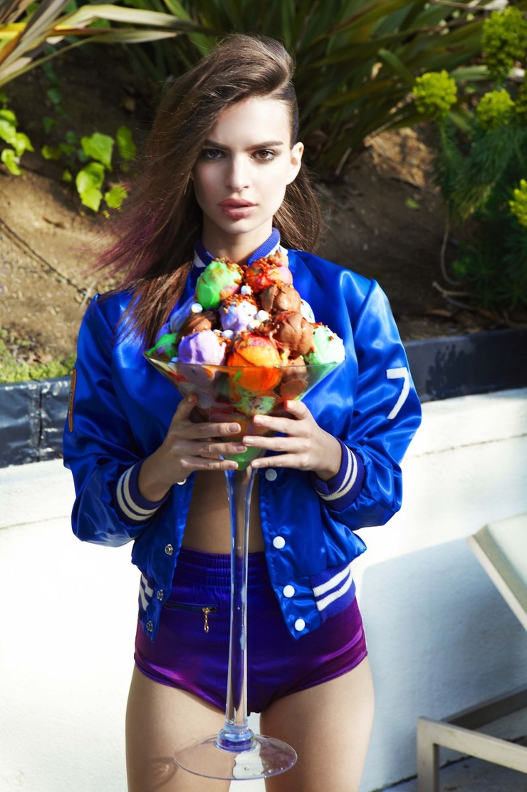 Emily Ratajkowski Emily Ratajkowski