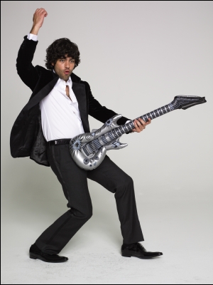 Adrian Grenier