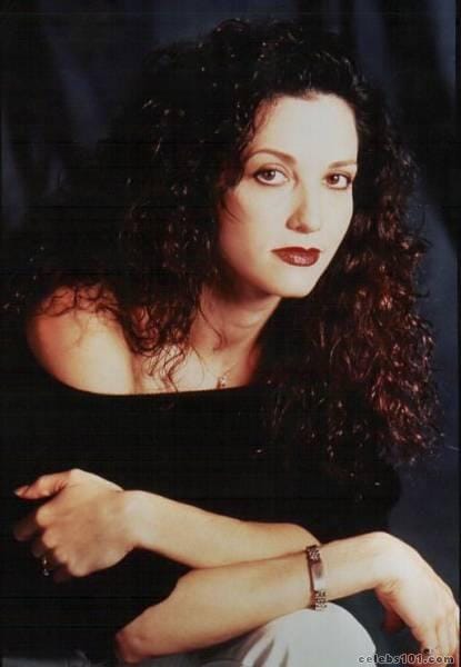 Bebe Neuwirth