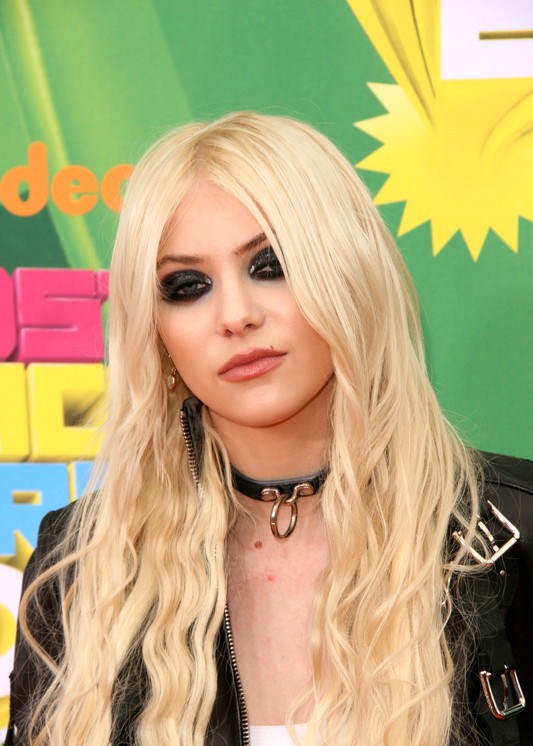 Taylor Momsen Taylor Momsen