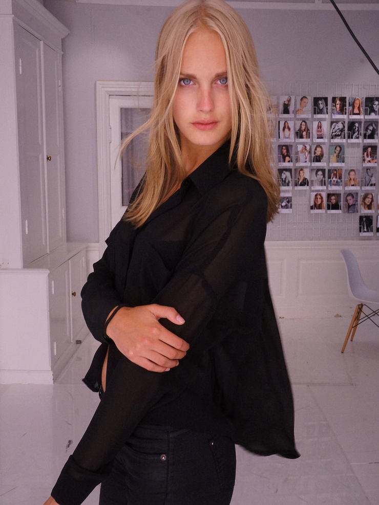 Ester Apelskog