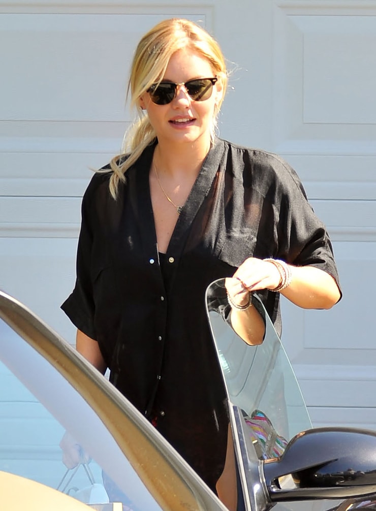 Elisha Cuthbert Elisha Cuthbert
