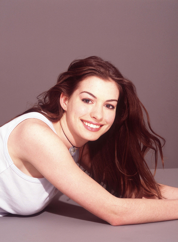 Anne Hathaway Anne Hathaway