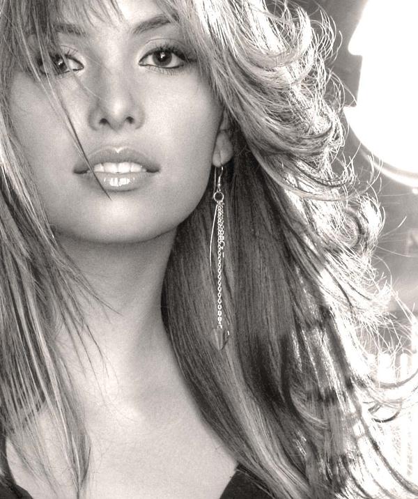 Gloria Aura Gloria Aura