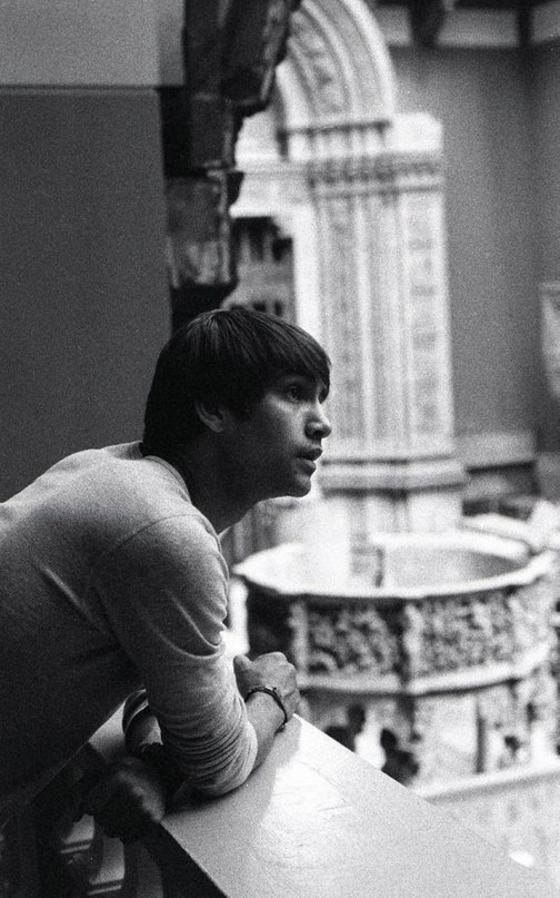 Luke Pasqualino Luke Pasqualino