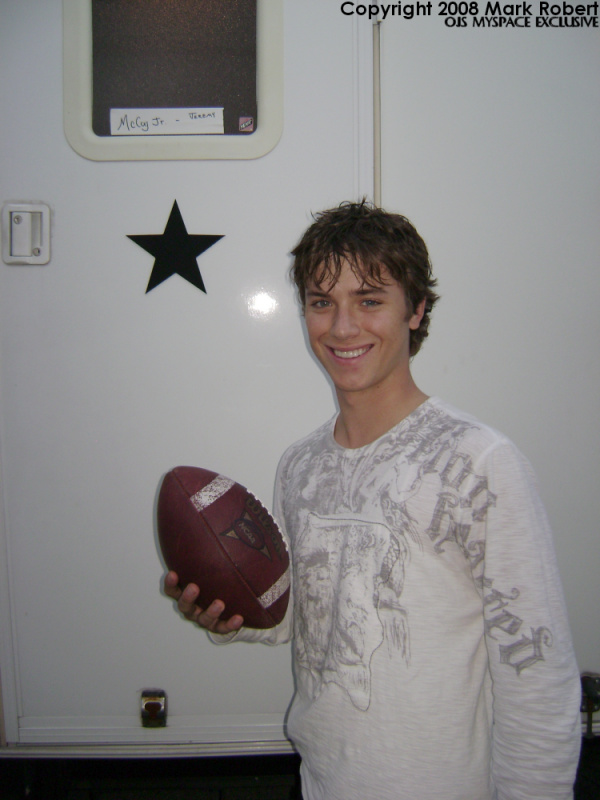 Jeremy Sumpter Jeremy Sumpter