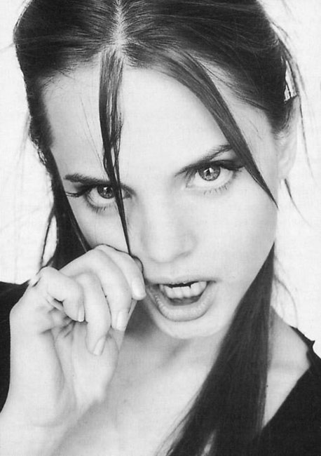 Mena Suvari Mena Suvari